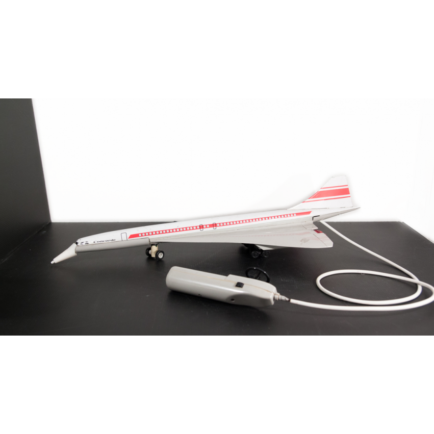 Avion mécanique