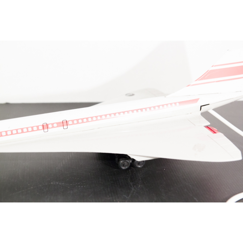 Avion mécanique