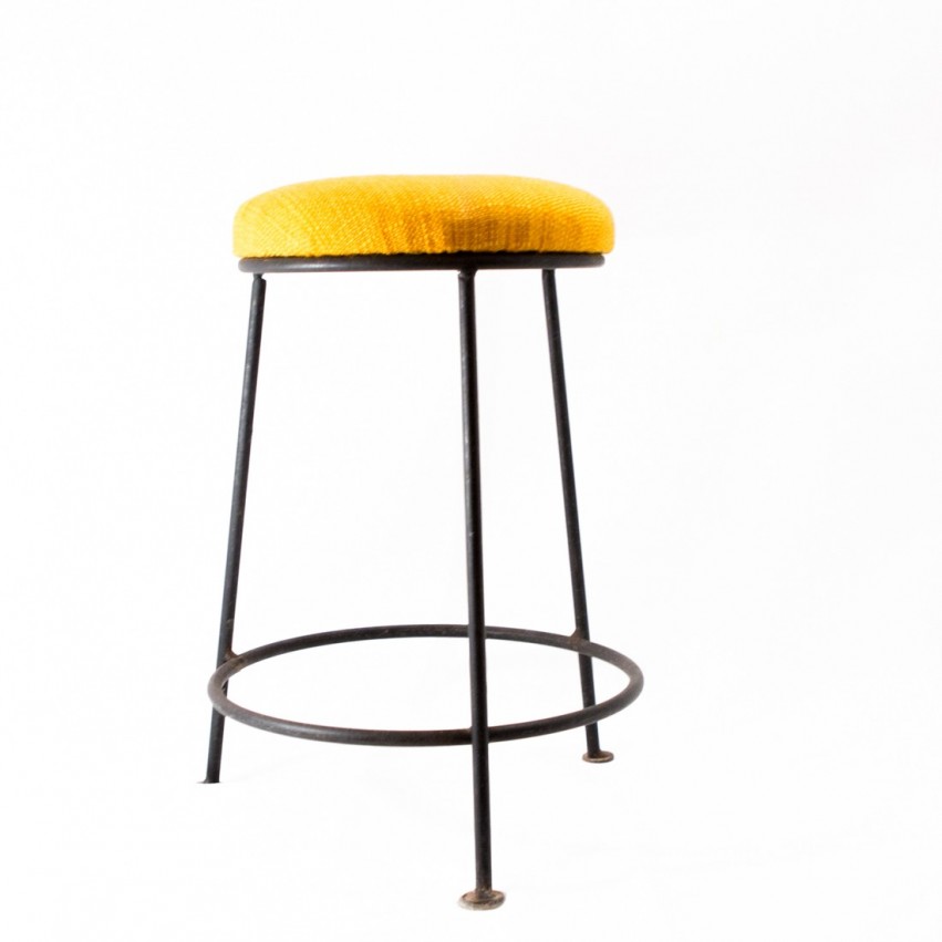 Petit tabouret tripode des années 1950