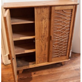 Armoire poupée 
