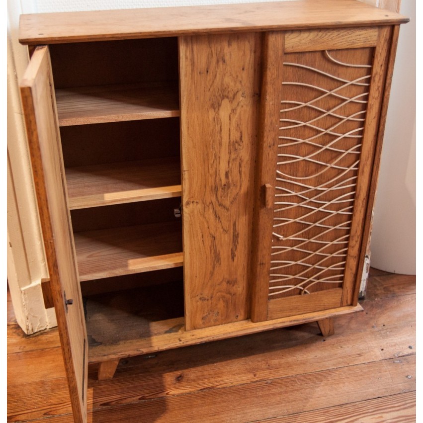 Armoire poupée 