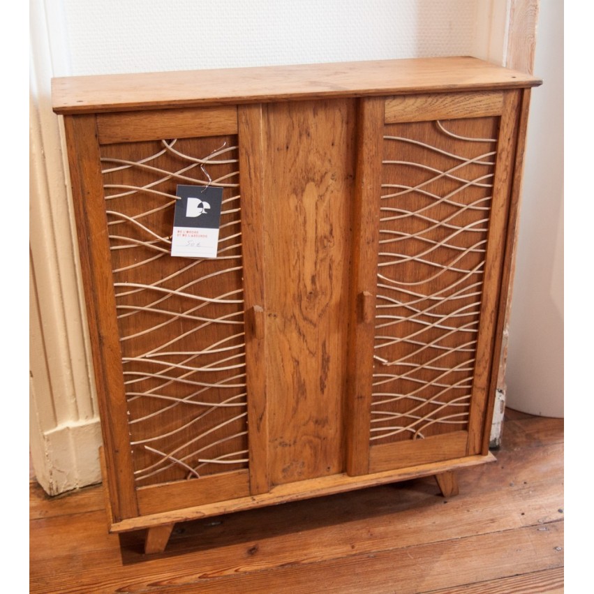 Armoire poupée 