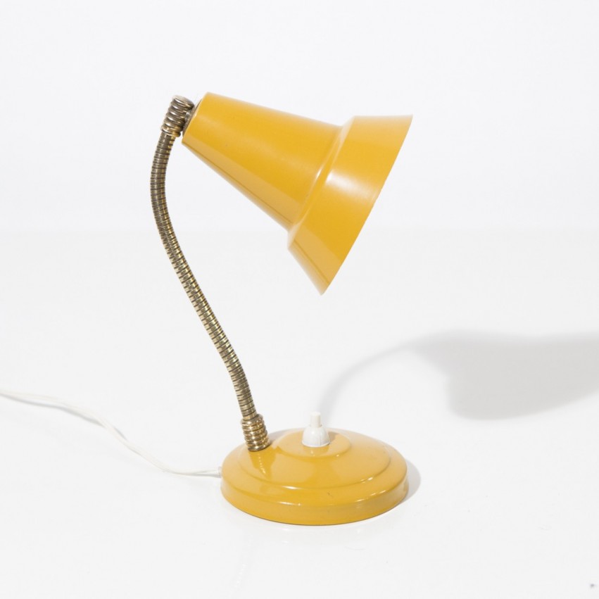 Lampe de chevet jaune