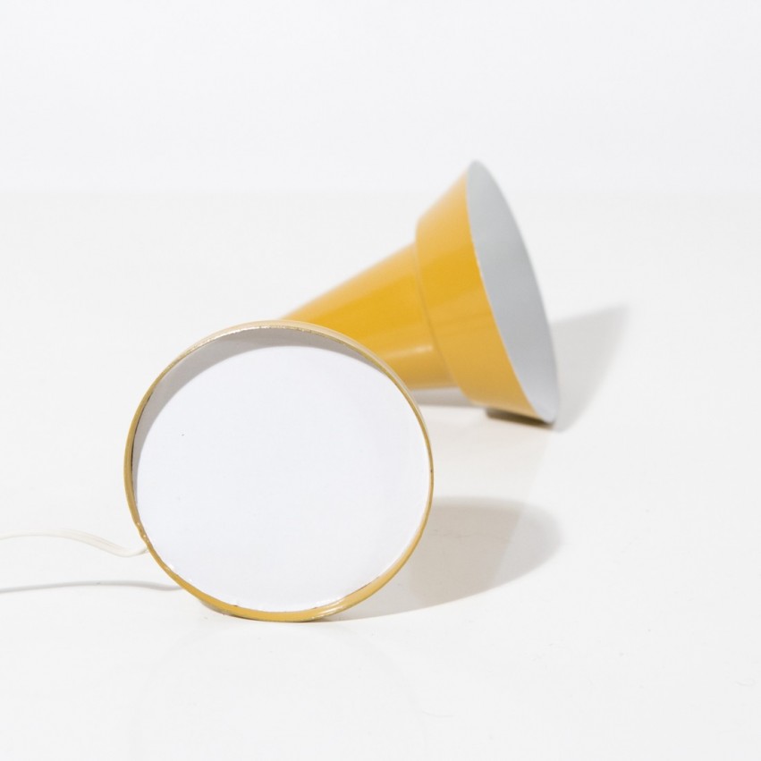 Lampe de chevet jaune