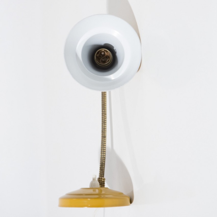 Lampe de chevet jaune