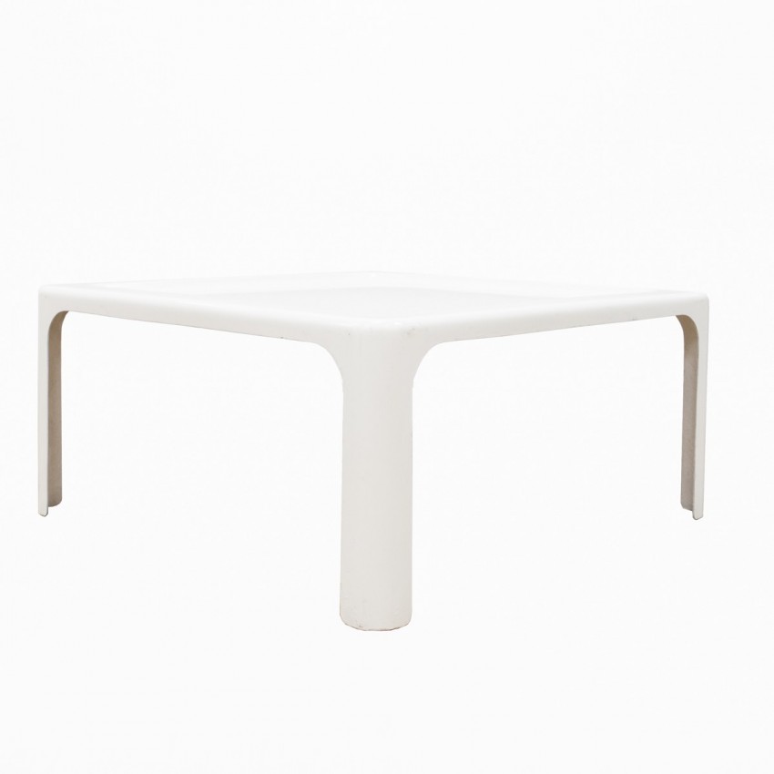 Table basse en plastique de Marc Berthier pour Roche Bobois Table basse en plastique de Marc Berthier pour Roche Bobois