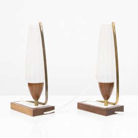 Paire de lampes de chevet bois, laiton et verre opale