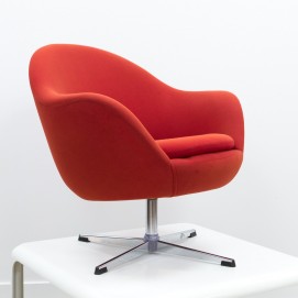 Fauteuil pivotant rouge