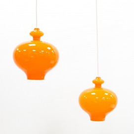 Lustre scandinave constitué de verreries orange d'Hans-Agne Jakobsson