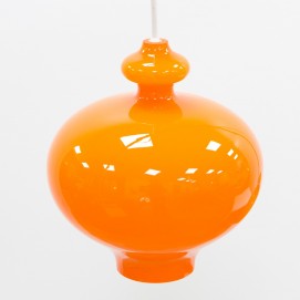 Lustre constitué de verreries orange d'Hans-Agne Jakobsson