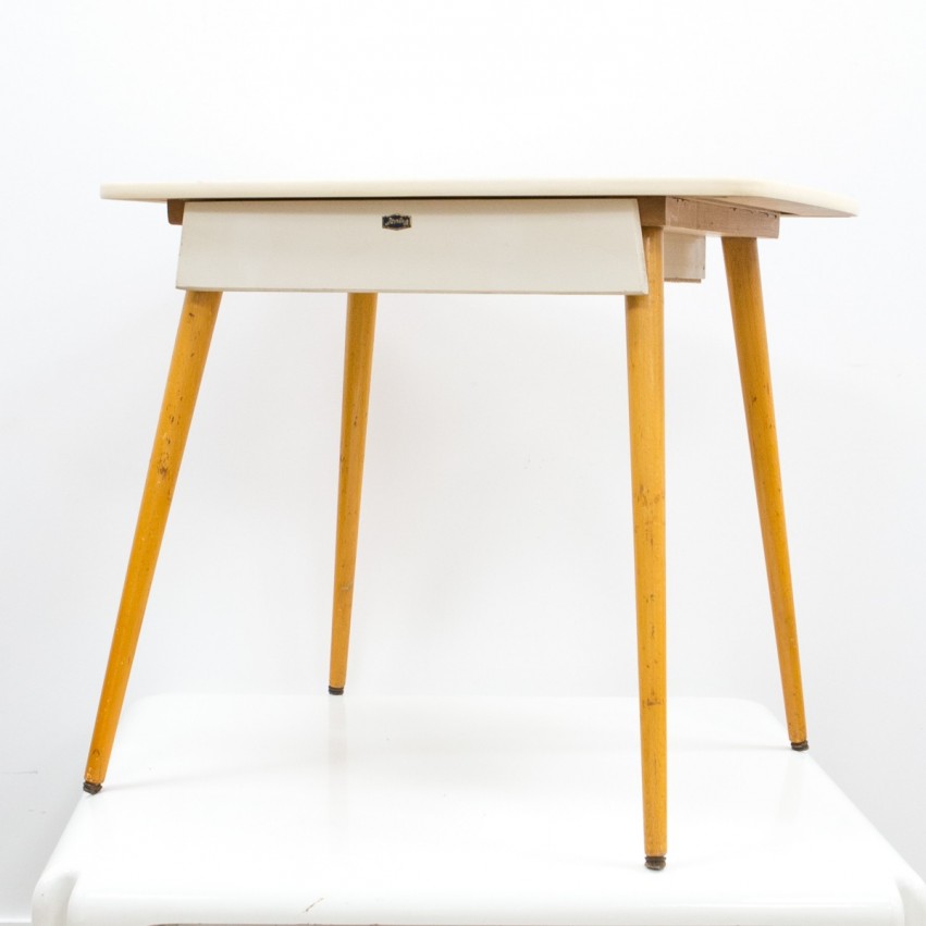 Bureau d'enfant en bois et Formica - Herlag