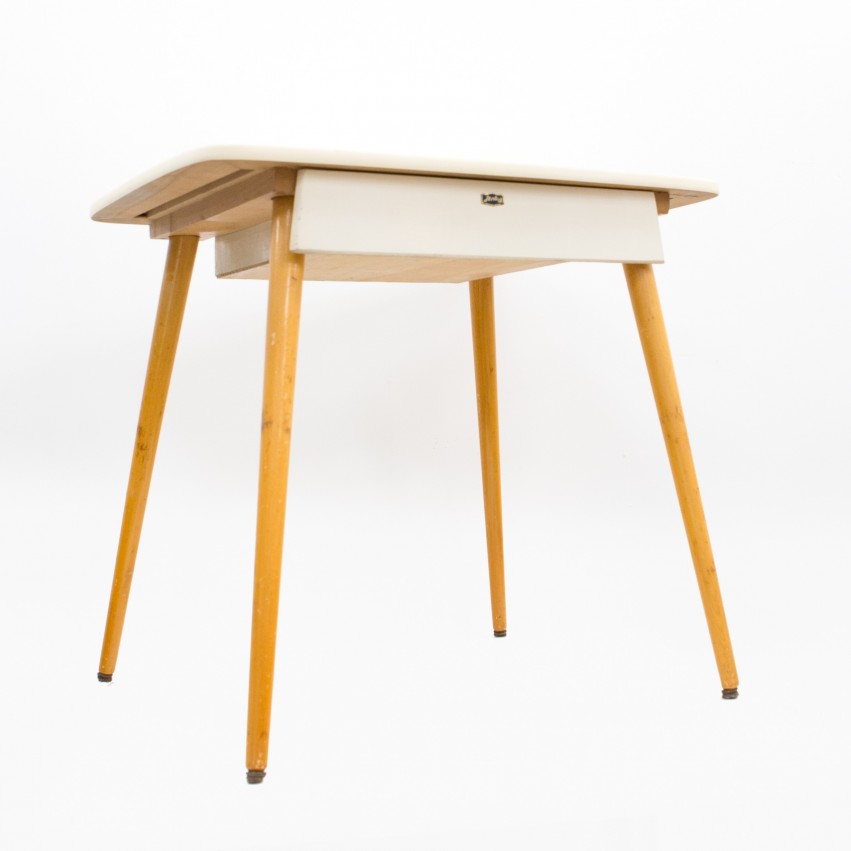 Bureau d'enfant en bois et Formica - Herlag