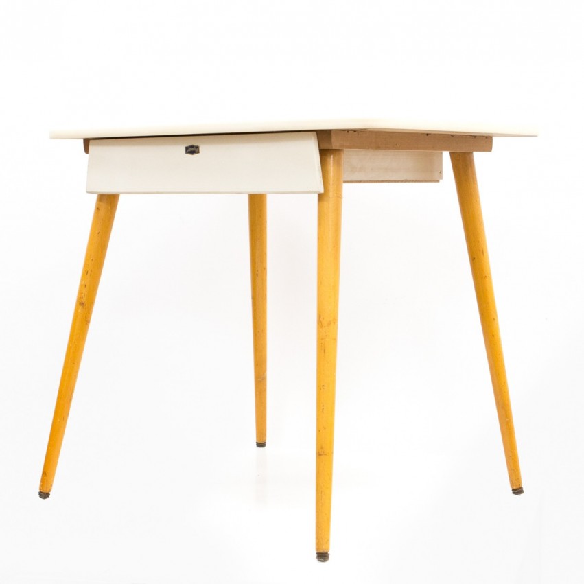 Bureau d'enfant en bois et Formica - Herlag