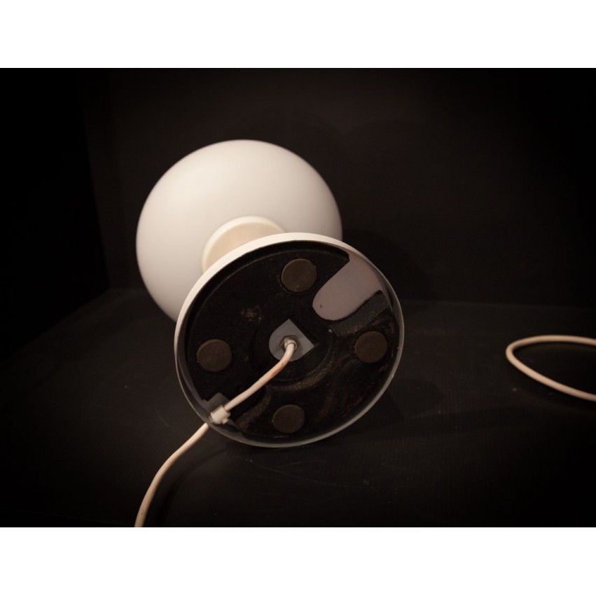 Lampe globulaire à poser en verre