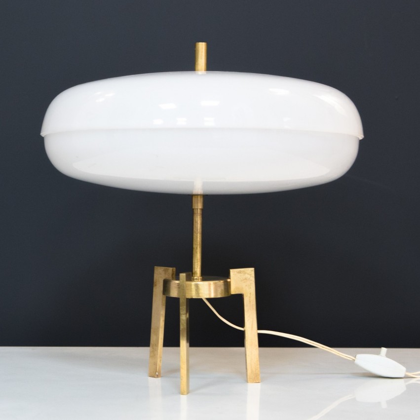 Lampe close tripode en laiton et Plexiglas