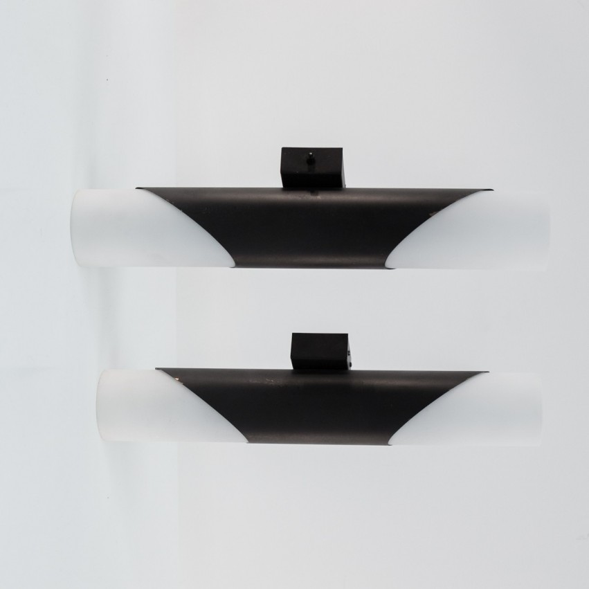 Appliques cylindriques en verre et laiton éditées par Neuhaus Licht