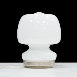 Lampe close d'appoint italienne en verre opale des années 1960