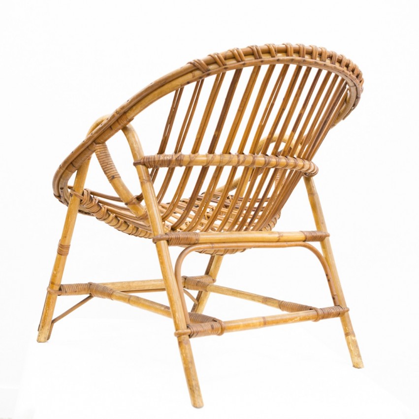 Fauteuil corbeille en rotin des années 1950