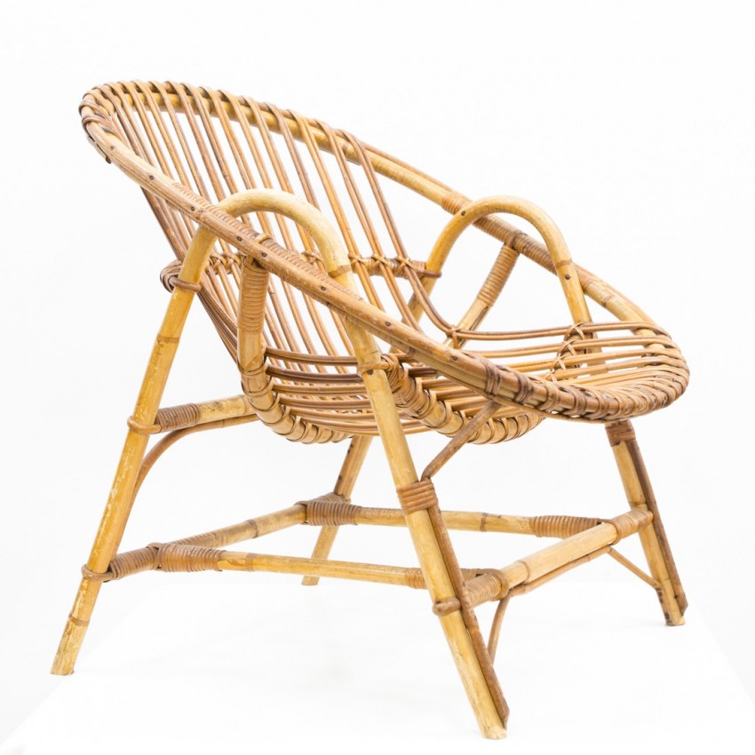 Fauteuil corbeille en rotin des années 1950