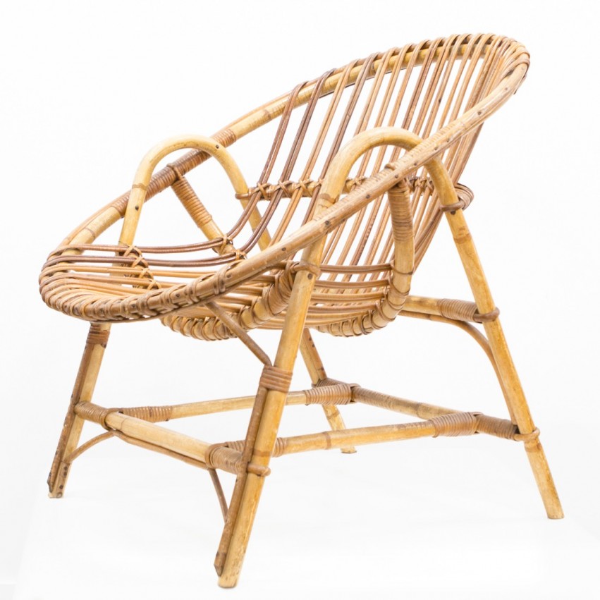 Fauteuil corbeille en rotin des années 1950