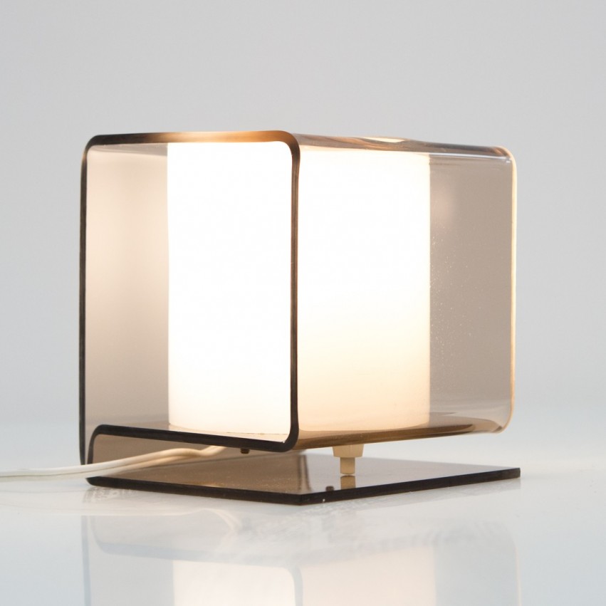 Lampe cubique en Plexiglas fumé