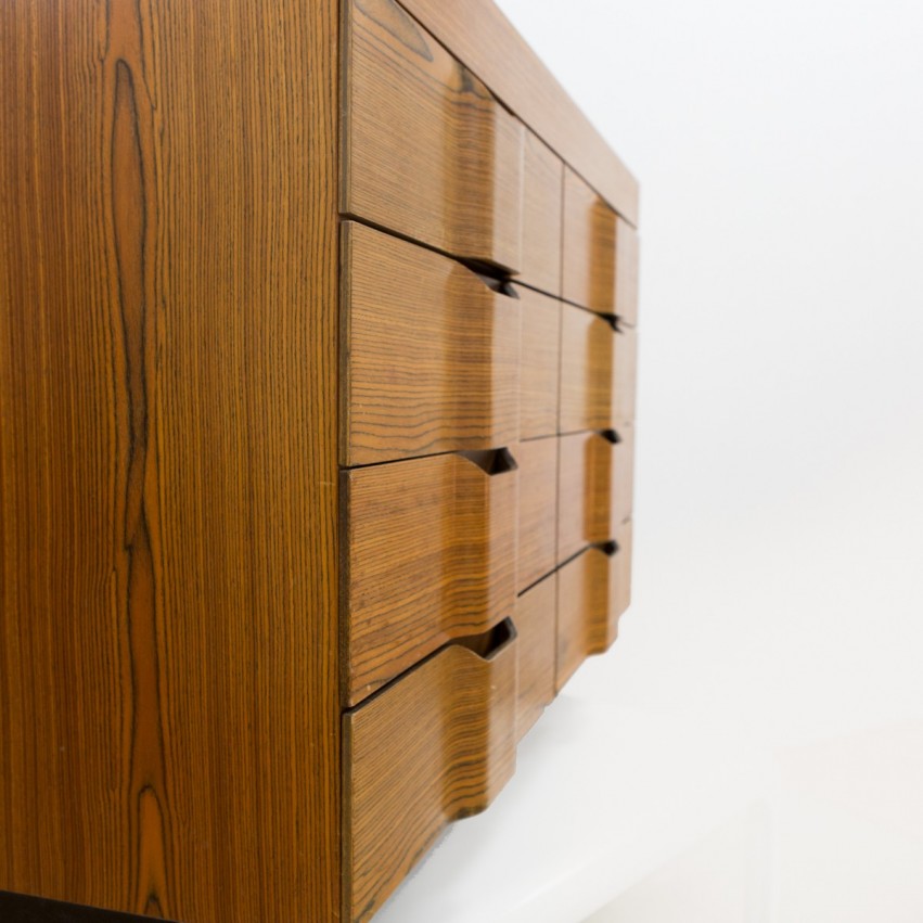 Commode en bois et Formica