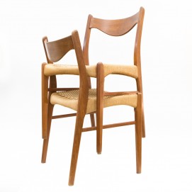 Paire de chaises en bois et vannerie Glyngøre