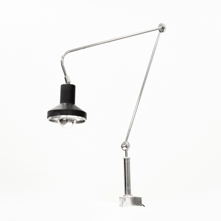 Lampe de bureau articulée à étau - Chrome et noir