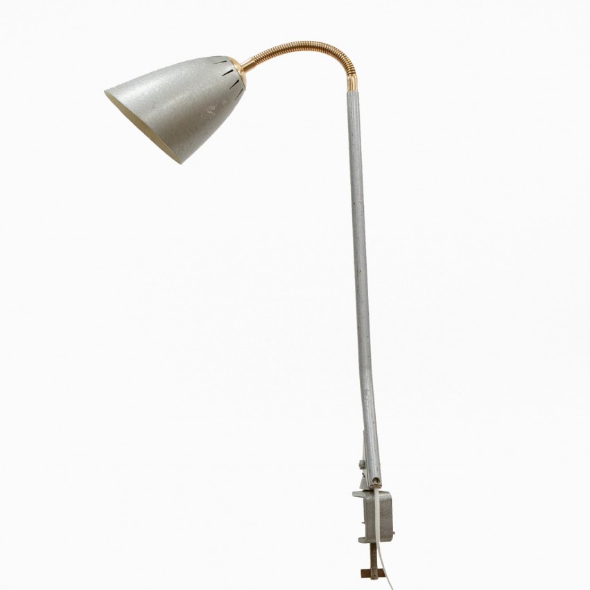 Lampe d'atelier flexible à étau années 50 - Monsieur le Chineur