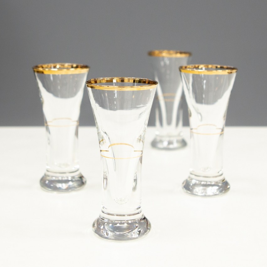 Anciens verres à liqueur au liseré doré