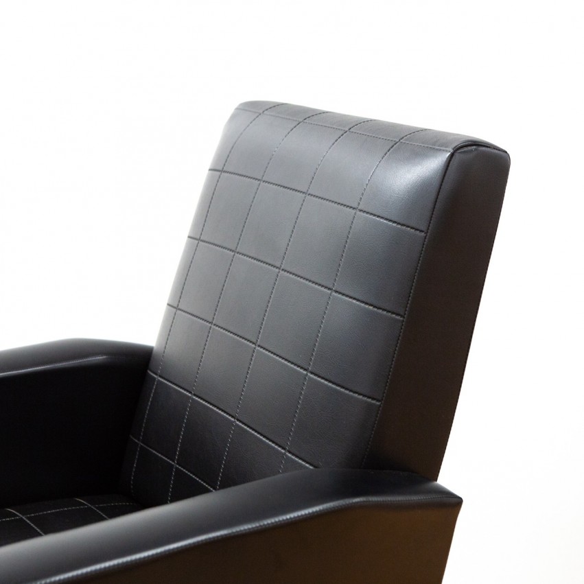 Fauteuil en Skaï noir des années 1950