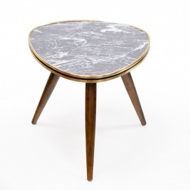 Petite table triangulaire en Formica