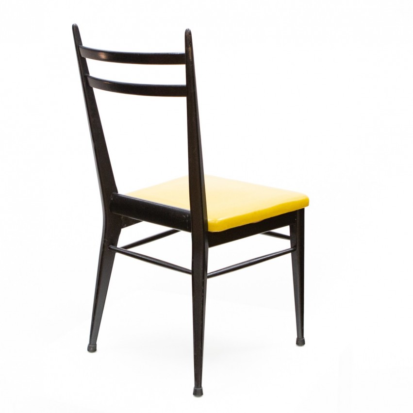 Chaises en bois et Skaï jaune d'Henri Lancel pour MAF