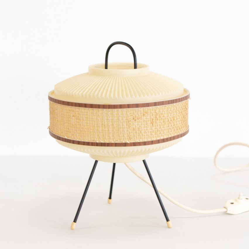 Lampe mobile tripode en résine