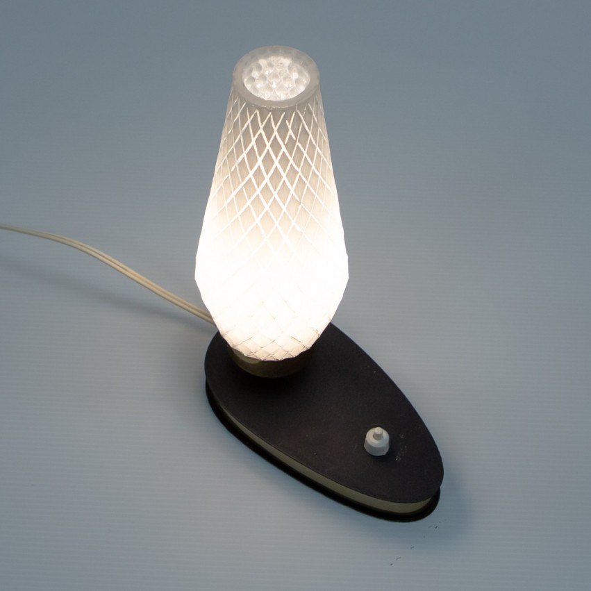 Lampe d'appoint noire et dorée des années 1950