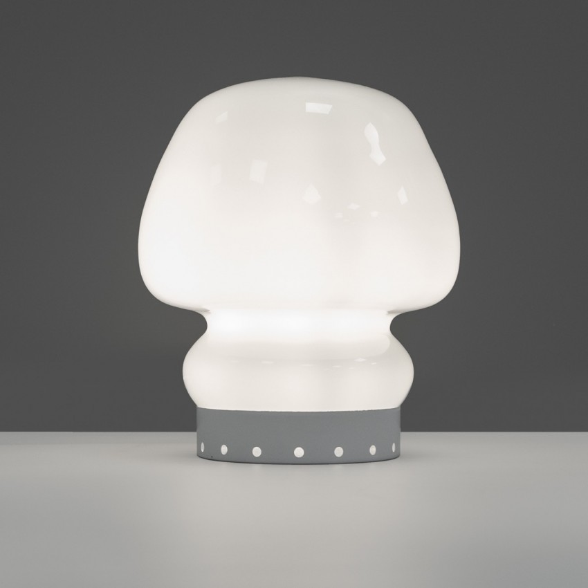 Lampe champignon en verre opale et tôle perforée des années 1960