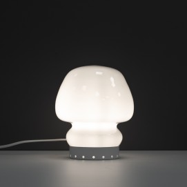 Lampe champignon en verre opale et tôle perforée des années 1960