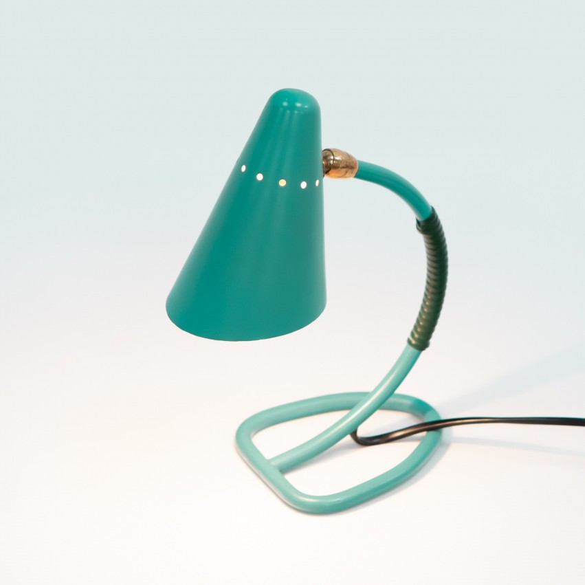 Lampe cocotte verte en tôle perforée