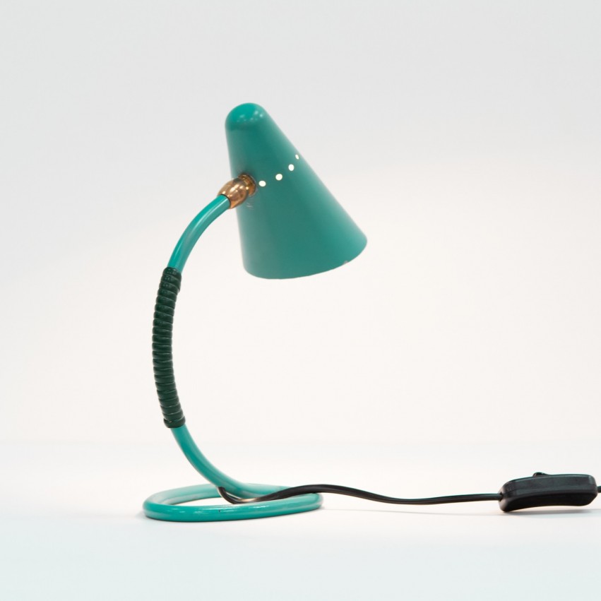 Lampe cocotte verte en tôle perforée