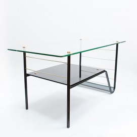 Table basse et porte-revue en tube, laiton et opaline noire, des années 1950