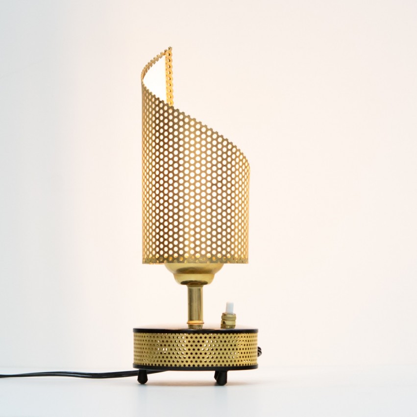 Lampe mobile cylindrique en tôle perforée Télé-Ambiance