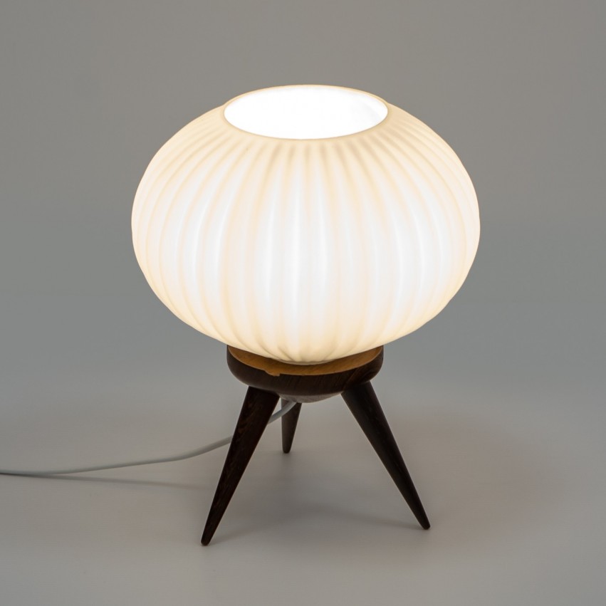 Lampe tripode en verre et bois