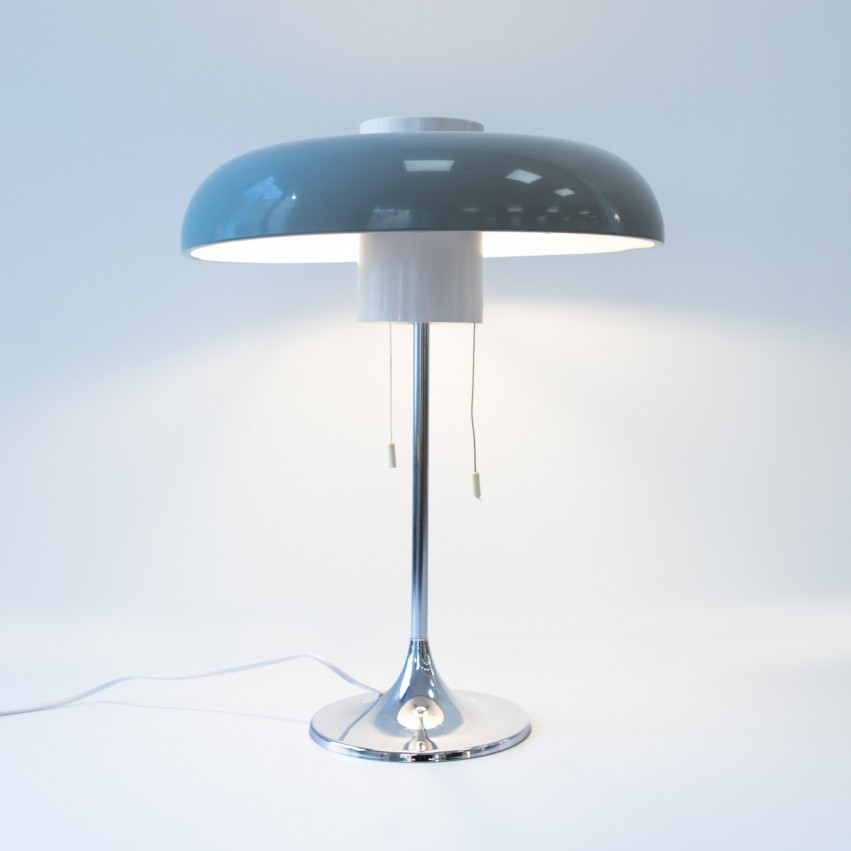 Lampe de bureau Arlus 1213 - Piètement chromé et réflecteur en tôle laquée de gris