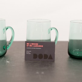 Mugs ou chopes en verre vert translucide et vintage !