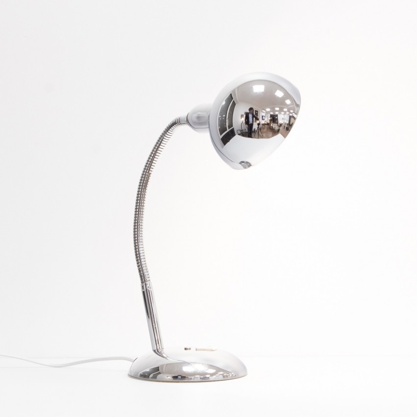 Lampe de bureau flexible chromée des années 1970