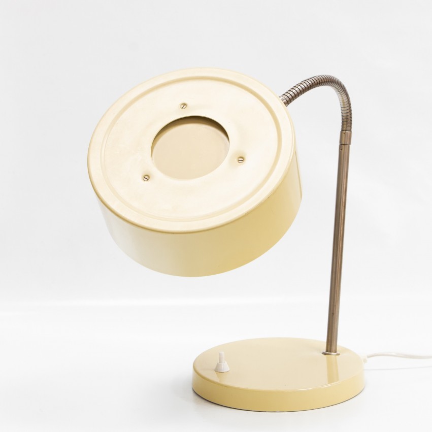 Lampe de bureau en tôle laquée de jaune