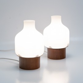 Lampes de chevet des années 1960 en verre et bois