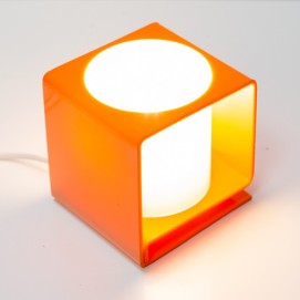 Cube lumineux en Plexiglas orange et blanc des années 1960