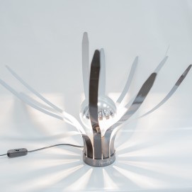 Sculpture lumineuse et cinétique floriforme de Bernard Gitton