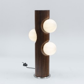 Lampadaire en bois à trois opalines sphériques Temde-Leuchten